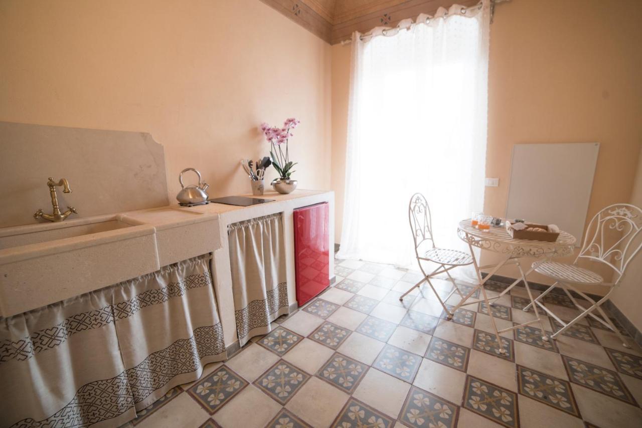 Aria Di Vico Aparthotel Vico Del Gargano Extérieur photo