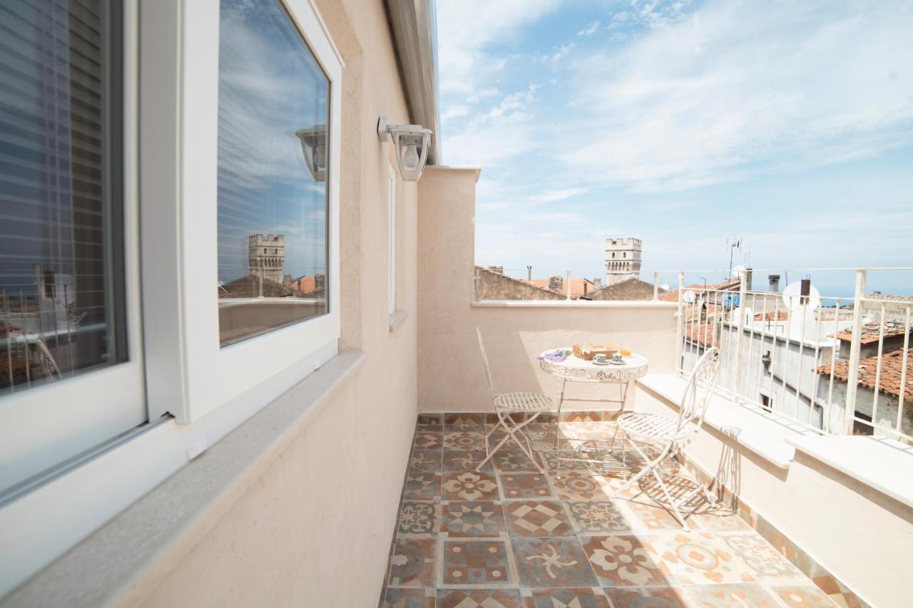Aria Di Vico Aparthotel Vico Del Gargano Extérieur photo