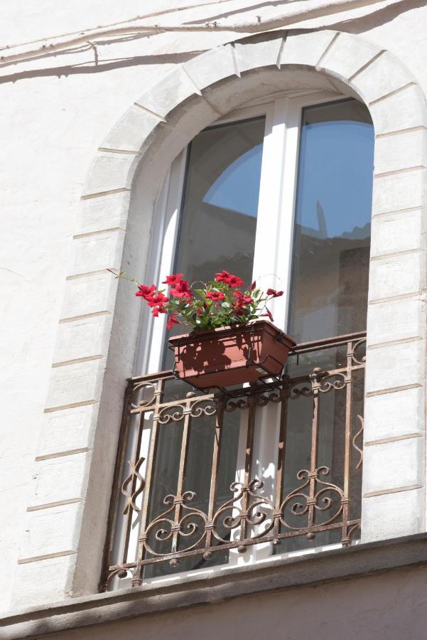 Aria Di Vico Aparthotel Vico Del Gargano Extérieur photo